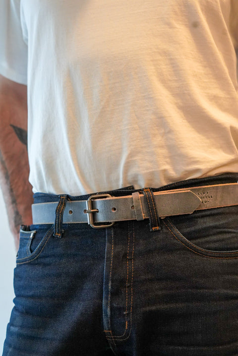 1 1/4" (Water Buffalo Belt: Midnight Smoke + Gunmetal Hardware)