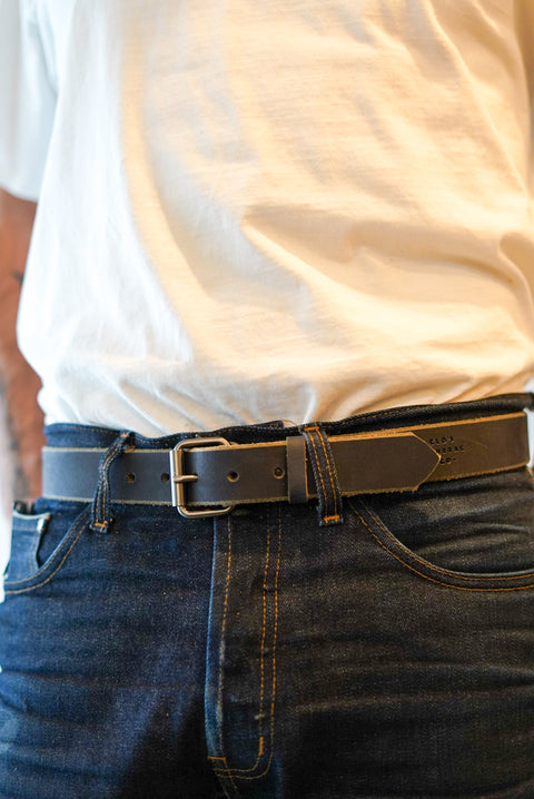 1 1/4" (Water Buffalo Belt: Black + Gunmetal Hardware)