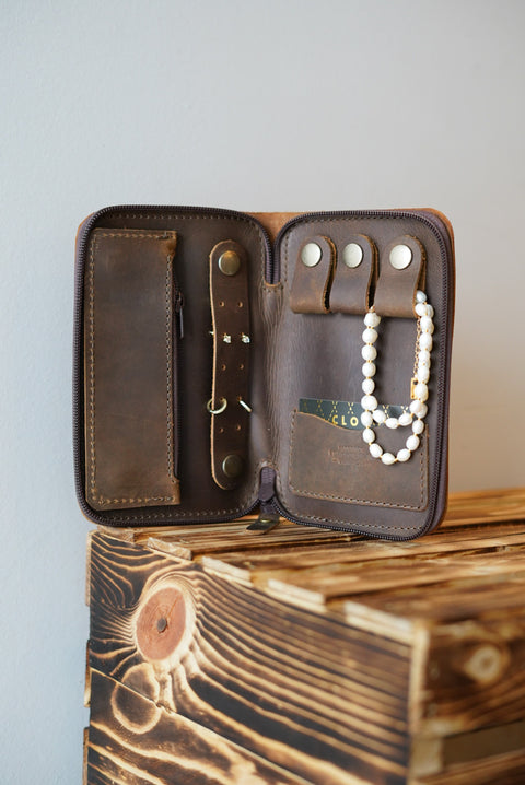 Jewelry Travel Case (Water Buffalo: Brown)